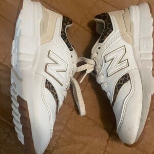 New balance girl size 2